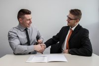 De meeste mannen onderhandelen nooit over hun salaris