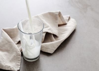 3 eenvoudige manieren om met lactose intolerantie om te gaan