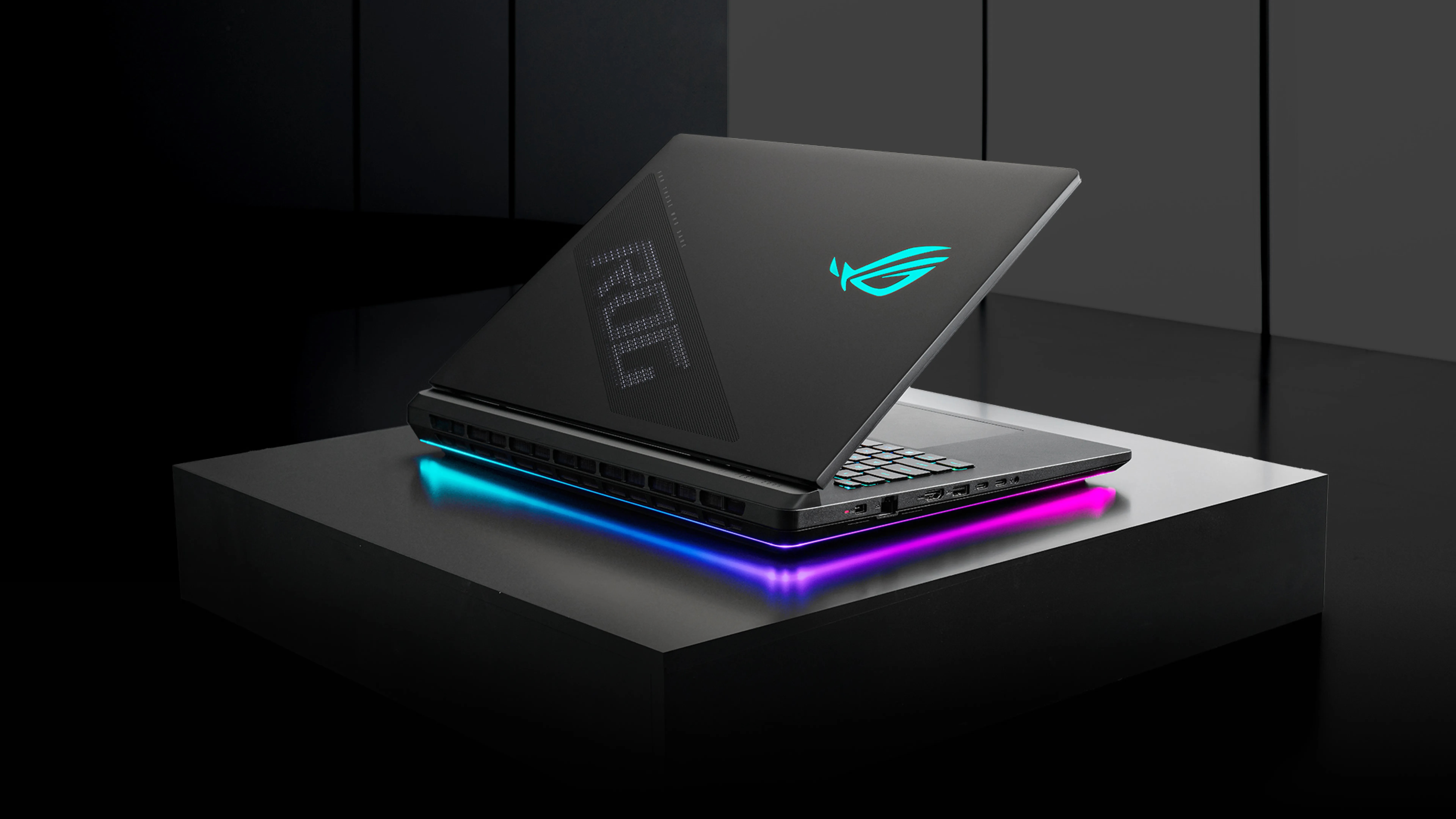 De eerste gaming laptop met 4K en 240Hz tegelijk