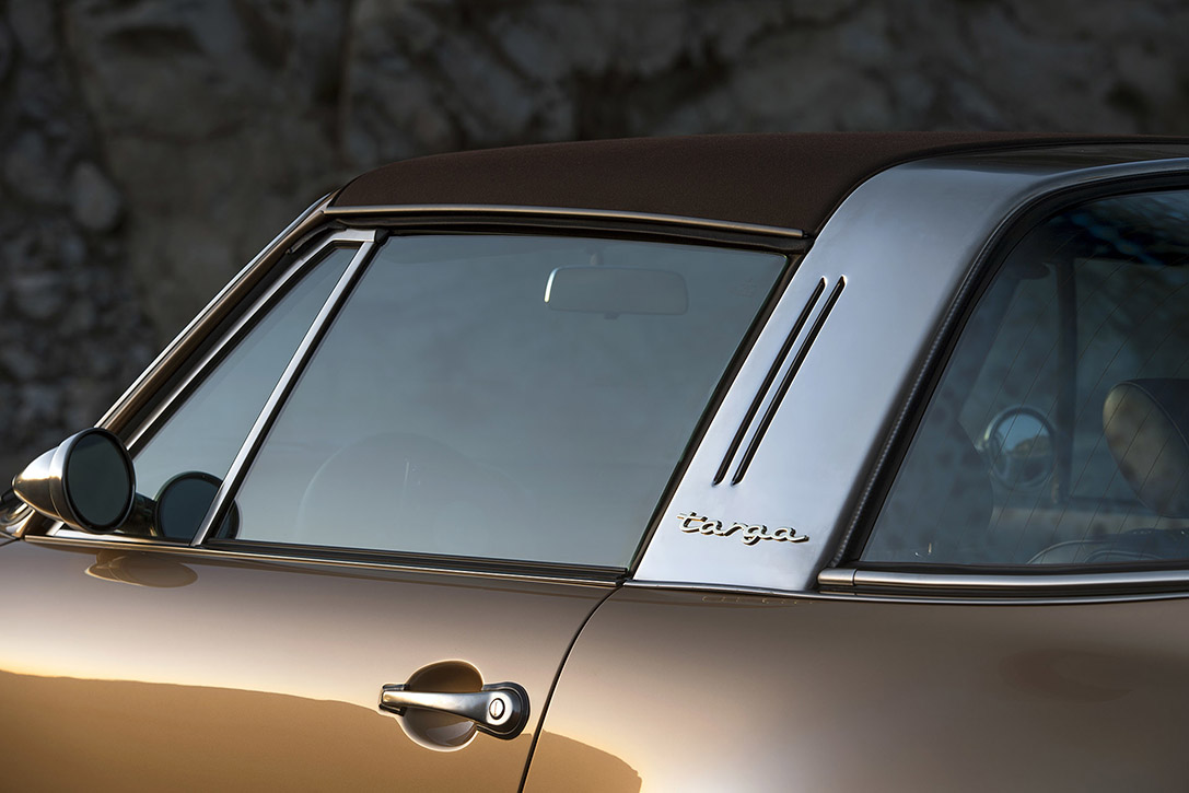 Porsche-911-Targa-Reimagined-by-Singer-6