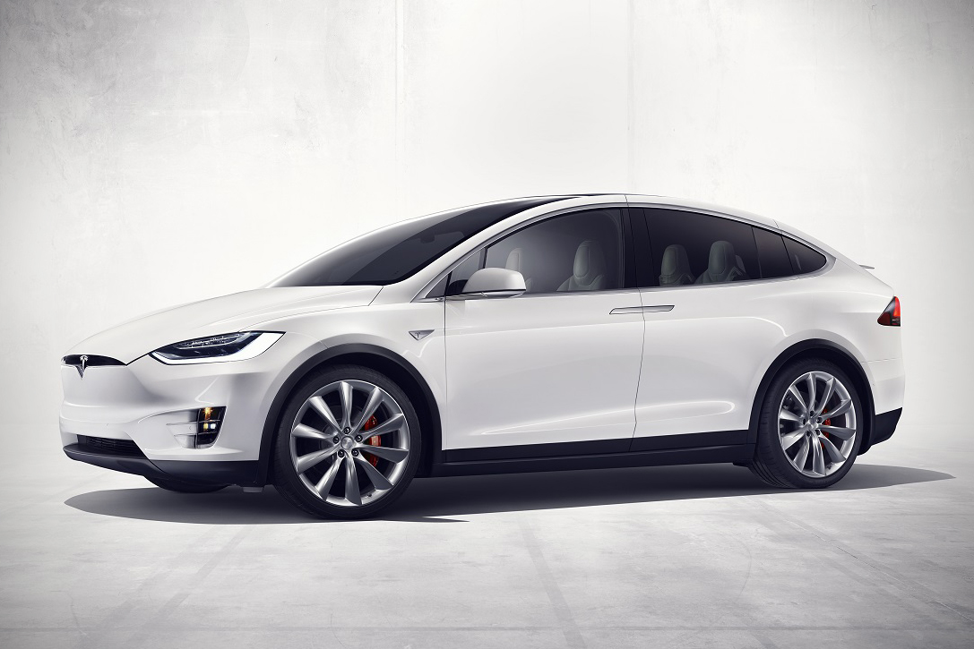 Tesla-Model-X-4